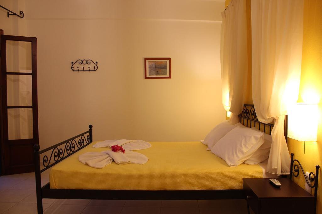 Panorama Rooms Kamares  Exteriör bild